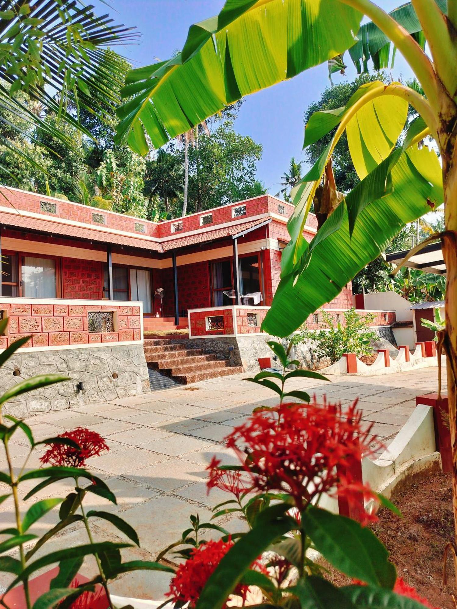 The Ixora - A Boutique Homestay วาร์คาลา ภายนอก รูปภาพ